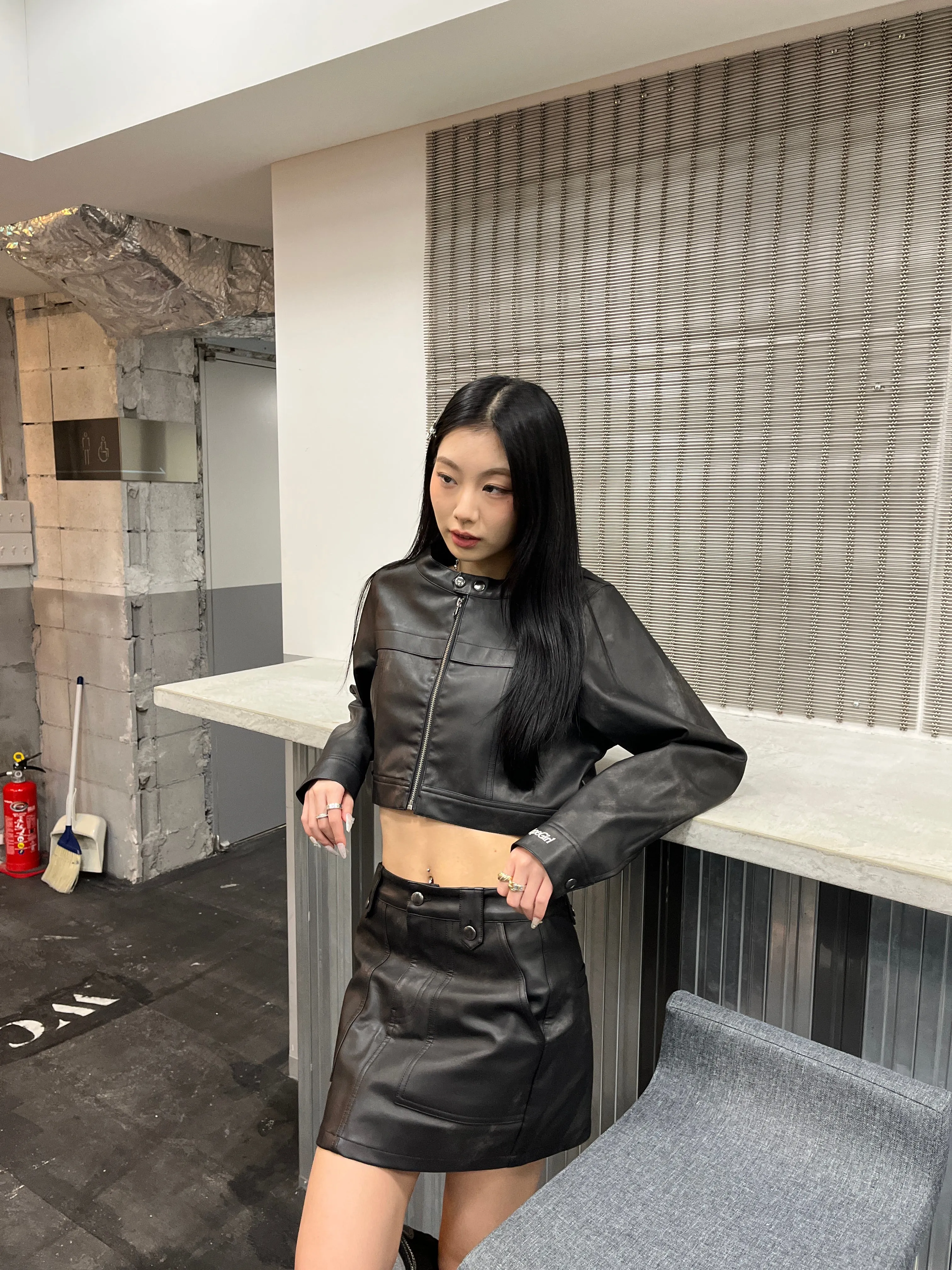 cropped  fake leather jacket