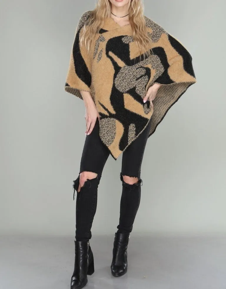 Poncho Tan/Black Abstract Print