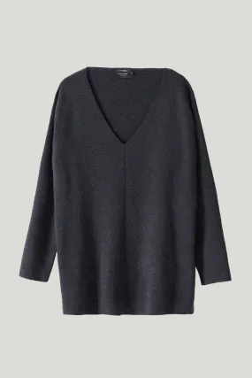 Superior Cashmere Oversize V-Neck - Imperfect Version