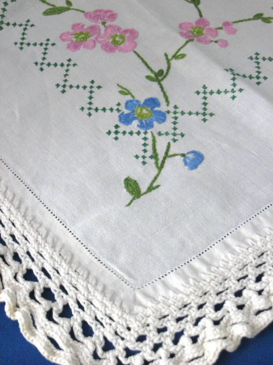 Tea Tray Cloth Embroidered Centerpiece Doily 1920s Cross Stitch Flowers Vanity