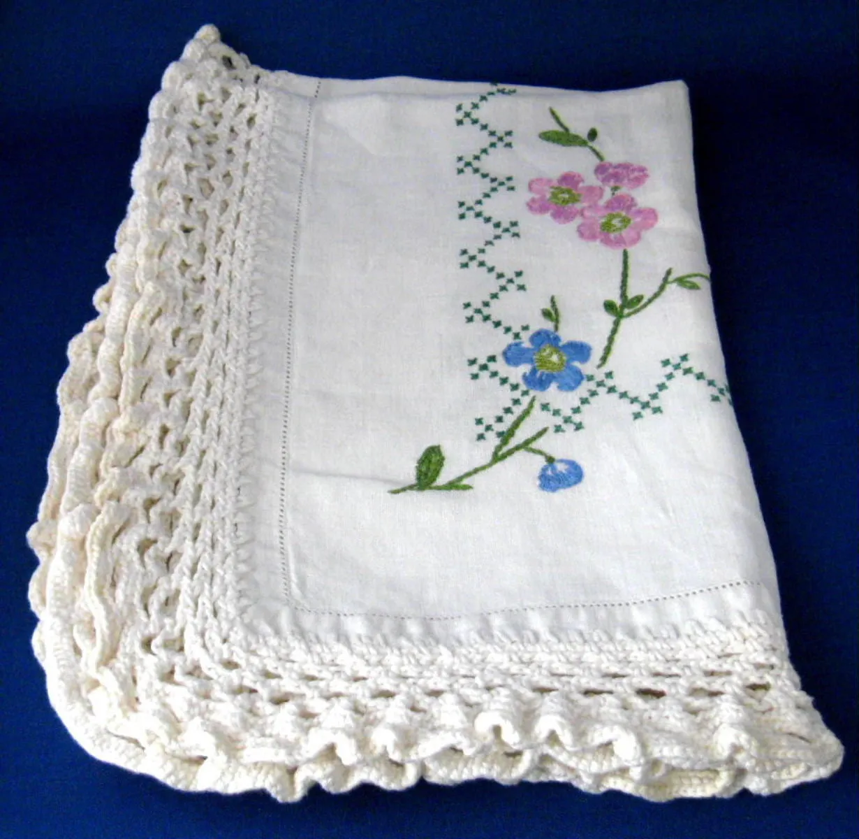 Tea Tray Cloth Embroidered Centerpiece Doily 1920s Cross Stitch Flowers Vanity