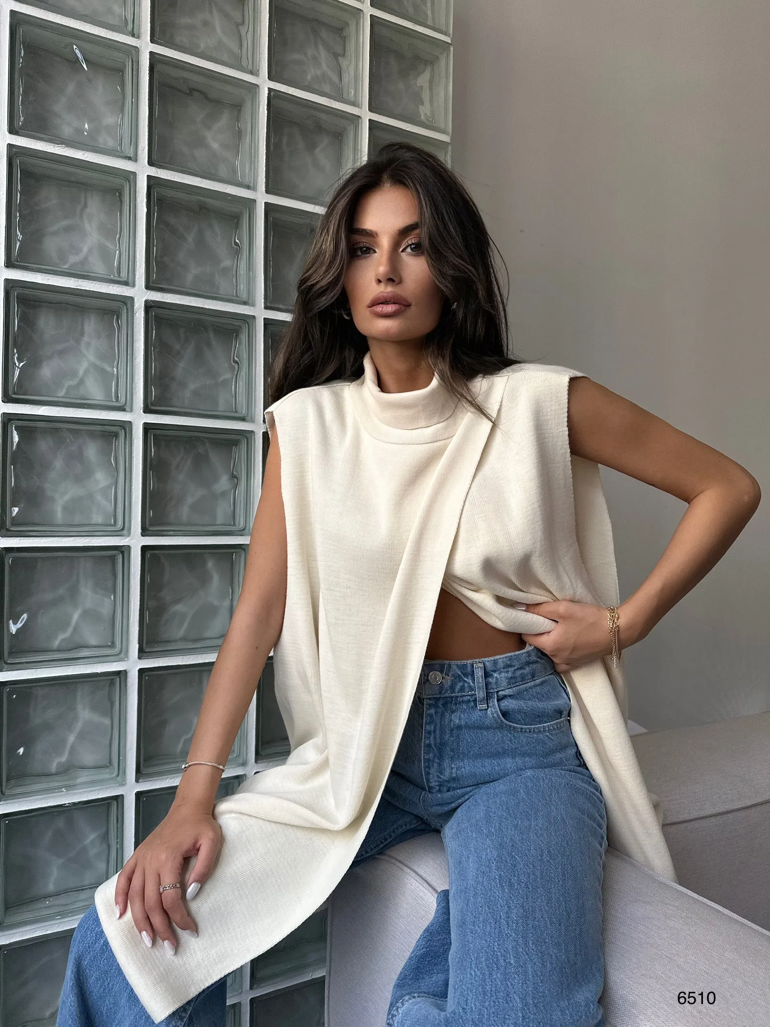 Turtleneck Sleeveless Knit Poncho